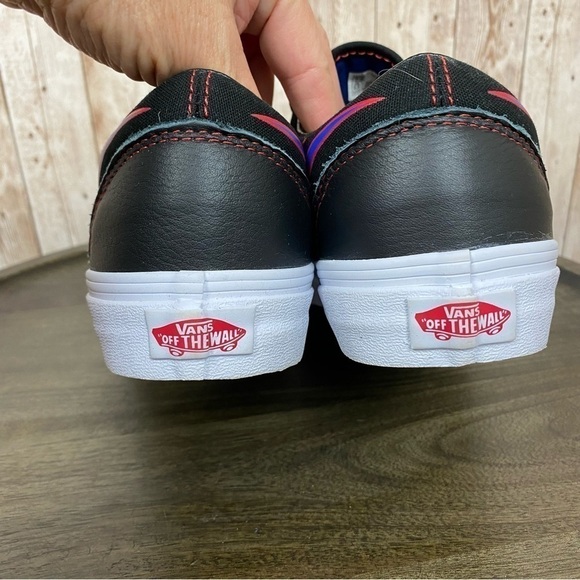 Vans Old Skool Flames Racer Sneaker Black/Red Size 9 Men - Picture 6 of 11